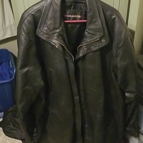 Leather jacket - Picture 2 of 4